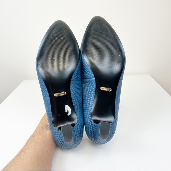 VIONIC Women's Madison Mia Snakeskin Leather Blue Block Heel Pumps Size 8 - Picture 6 of 10